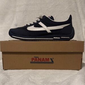 Men's Navy Bleu and White Sneakers